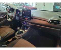 Hyundai i30 1.0 TGDI 48V Tecno de 2020 con 77.900 Km por 17.990 EUR. en Madrid