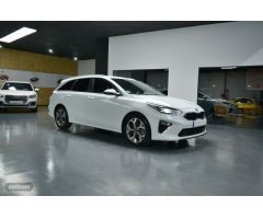 Kia Ceed Tourer 1.5 MHEV 118kW(160CV) GT Line DCT de 2021 con 104.000 Km por 19.500 EUR. en Madrid