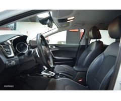 Kia Ceed Tourer 1.5 MHEV 118kW(160CV) GT Line DCT de 2021 con 104.000 Km por 19.500 EUR. en Madrid