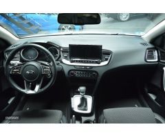 Kia Ceed Tourer 1.5 MHEV 118kW(160CV) GT Line DCT de 2021 con 104.000 Km por 19.500 EUR. en Madrid