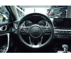 Kia Ceed Tourer 1.5 MHEV 118kW(160CV) GT Line DCT de 2021 con 104.000 Km por 19.500 EUR. en Madrid