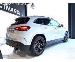 Mercedes Clase GLA GLA 200d AMG Automatico de 2024 con 20 Km por 48.890 EUR. en Barcelona