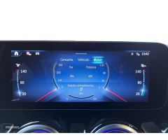 Mercedes Clase GLA GLA 200d AMG Automatico de 2024 con 20 Km por 48.890 EUR. en Barcelona