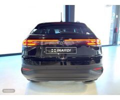 Volkswagen Taigo “Mas” 1.0 TSI Negro de 2025 con 20 Km por 24.890 EUR. en Barcelona