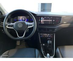 Volkswagen Taigo “Mas” 1.0 TSI Negro de 2025 con 20 Km por 24.890 EUR. en Barcelona