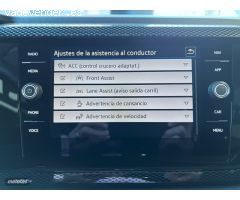 Volkswagen Taigo “Mas” 1.0 TSI Negro de 2025 con 20 Km por 24.890 EUR. en Barcelona