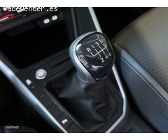 Volkswagen Taigo “Mas” 1.0 TSI Negro de 2025 con 20 Km por 24.890 EUR. en Barcelona