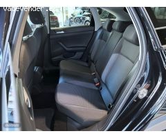 Volkswagen Taigo “Mas” 1.0 TSI Negro de 2025 con 20 Km por 24.890 EUR. en Barcelona