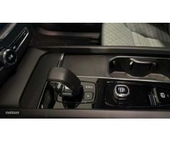 Volvo XC 60 XC60 B4 CORE de 2024 con 20.245 Km por 41.900 EUR. en Barcelona