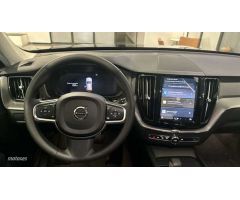 Volvo XC 60 XC60 B4 CORE de 2024 con 25.200 Km por 41.900 EUR. en Barcelona