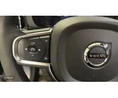 Volvo XC 60 XC60 B4 CORE de 2024 con 25.200 Km por 41.900 EUR. en Barcelona