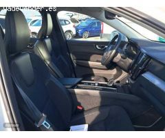 Volvo XC 60 TODOTERRENO 2.0 B4 D BUSINESS PLUS AUTO AWD 197 5P de 2019 con 90.485 Km por 33.500 EUR.