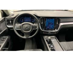 Volvo S60 2.0 B4 G CORE 197 CV de 2023 con 37.717 Km por 35.700 EUR. en A Coruna