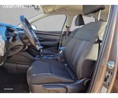 Hyundai Tucson 1.6 TGDI Maxx 4x2 de 2024 con 17.612 Km por 26.800 EUR. en Huelva