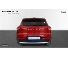 Volvo XC40 2.0 B3 CORE AUTO 163 5P de 2024 con 20.884 Km por 33.500 EUR. en Ciudad Real