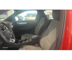 Volvo XC40 2.0 B3 CORE AUTO 163 5P de 2024 con 20.884 Km por 33.500 EUR. en Ciudad Real