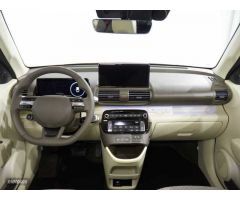 Hyundai Inster 49kWh Tecno 115 de 2025 con 5.000 Km por 29.990 EUR. en Cadiz