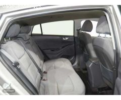Hyundai Ioniq 1.6 GDI Klass de 2020 con 77.000 Km por 18.490 EUR. en Cadiz