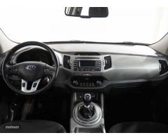 Kia Sportage Sportage 2.0CRDi Drive 4x2 de 2015 con 106.500 Km por 14.990 EUR. en Cadiz