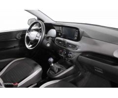 Hyundai i10 1.0 MPI Klass de 2024 con 7.650 Km por 14.900 EUR. en Barcelona