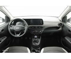 Hyundai i10 1.0 MPI Klass de 2024 con 7.650 Km por 14.900 EUR. en Barcelona