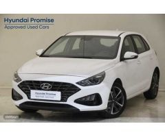 Hyundai i30 1.5 DPI Klass SLX 110 de 2024 con 11.646 Km por 19.300 EUR. en Barcelona