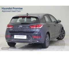 Hyundai i30 1.5 DPI Klass SLX 110 de 2024 con 16.107 Km por 19.490 EUR. en Barcelona