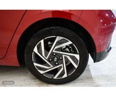 Hyundai i20 1.0 TGDI Klass 48V 100 de 2024 con 10.732 Km por 18.522 EUR. en Madrid