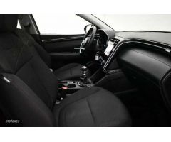 Hyundai Tucson 1.6 TGDI Klass 4x2 de 2024 con 33.048 Km por 21.676 EUR. en Madrid