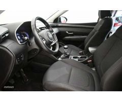 Hyundai Tucson 1.6 TGDI Klass 4x2 de 2024 con 33.048 Km por 21.676 EUR. en Madrid