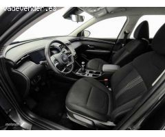 Hyundai Tucson 1.6 TGDI Maxx 4x2 de 2024 con 12.616 Km por 25.900 EUR. en Barcelona