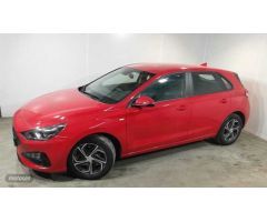 Hyundai i30 1.0 TGDI Klass LR 48V 120 de 2024 con 22.835 Km por 20.190 EUR. en Madrid