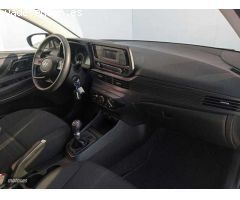 Hyundai i20 1.2 MPI Essence de 2024 con 7.886 Km por 17.500 EUR. en Girona