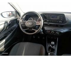 Hyundai i20 1.2 MPI Essence de 2024 con 7.886 Km por 17.500 EUR. en Girona
