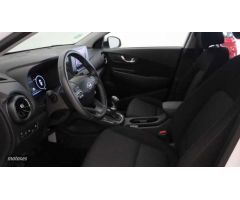 Hyundai Kona 1.0 TGDI Maxx 4x2 de 2023 con 10.068 Km por 18.990 EUR. en Girona