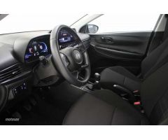 Hyundai Bayon 1.2 MPI Klass de 2024 con 15.503 Km por 17.900 EUR. en Girona