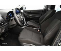 Hyundai Bayon 1.2 MPI Klass de 2024 con 17.992 Km por 17.900 EUR. en Girona