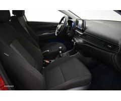 Hyundai i20 1.2 MPI Klass de 2024 con 6.635 Km por 17.900 EUR. en Girona