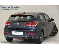 Hyundai i30 1.5 DPI Klass SLX 110 de 2024 con 17.523 Km por 18.900 EUR. en Girona