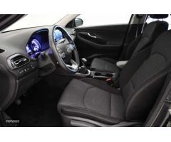 Hyundai i30 1.5 DPI Klass SLX 110 de 2024 con 17.523 Km por 18.900 EUR. en Girona