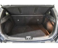 Hyundai i30 1.5 DPI Klass SLX 110 de 2024 con 17.523 Km por 18.900 EUR. en Girona