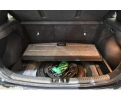 Hyundai i30 1.5 DPI Klass SLX 110 de 2024 con 17.523 Km por 18.900 EUR. en Girona