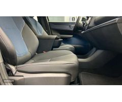 Volvo EX30 SINGLE MOTOR EXTEND RANGE PLUS 272 CV de 2024 con 15.207 Km por 33.700 EUR. en A Coruna