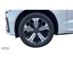 Volvo XC 60 2.0 T6 RECHARGE PLUS DARK AUTO 4WD 350 5P de 2023 con 18.322 Km por 49.900 EUR. en Madri