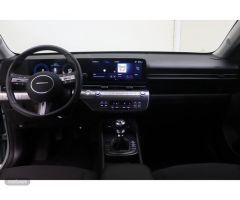 Hyundai Kona 1.0 TGDi Maxx 4x2 88 kW (120 CV) de 2024 con 11.787 Km por 22.900 EUR. en MADRID