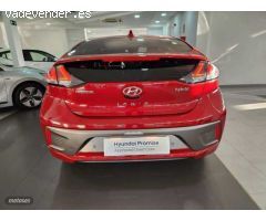 Hyundai Ioniq 1.6 GDI HEV Tecno DT de 2019 con 29.346 Km por 20.500 EUR. en Madrid