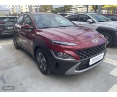 Hyundai Kona 1.6 GDI HEV Maxx DCT de 2023 con 9.880 Km por 25.500 EUR. en Madrid