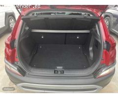 Hyundai Kona 1.6 GDI HEV Maxx DCT de 2023 con 9.880 Km por 25.500 EUR. en Madrid