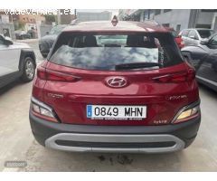 Hyundai Kona 1.6 GDI HEV Maxx DCT de 2023 con 9.880 Km por 25.500 EUR. en Madrid