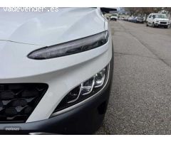 Hyundai Kona 1.6 GDI HEV Style Sky Lime DCT de 2022 con 39.000 Km por 23.990 EUR. en Madrid